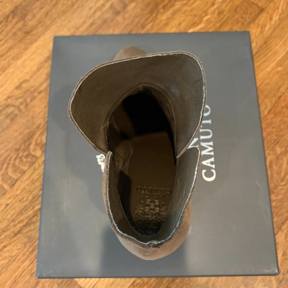 Vince Camuto Helyn Booties - Picture 3 of 7